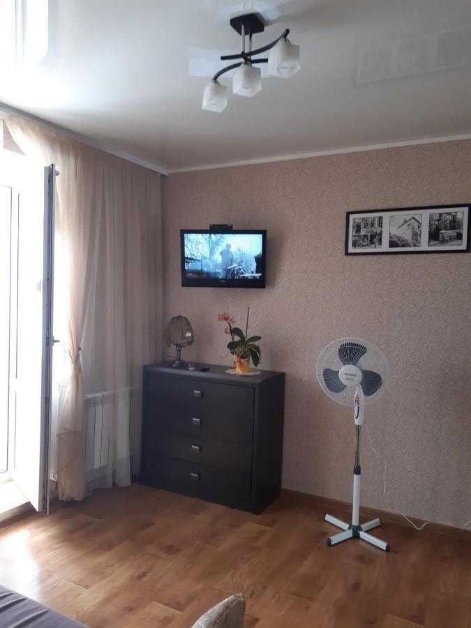 Апартаменти Однокімнатна Шепетівка Екстер'єр фото